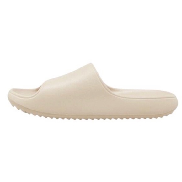 NWT Wild Fable Tan Slide Sandals - Picture 2 of 6